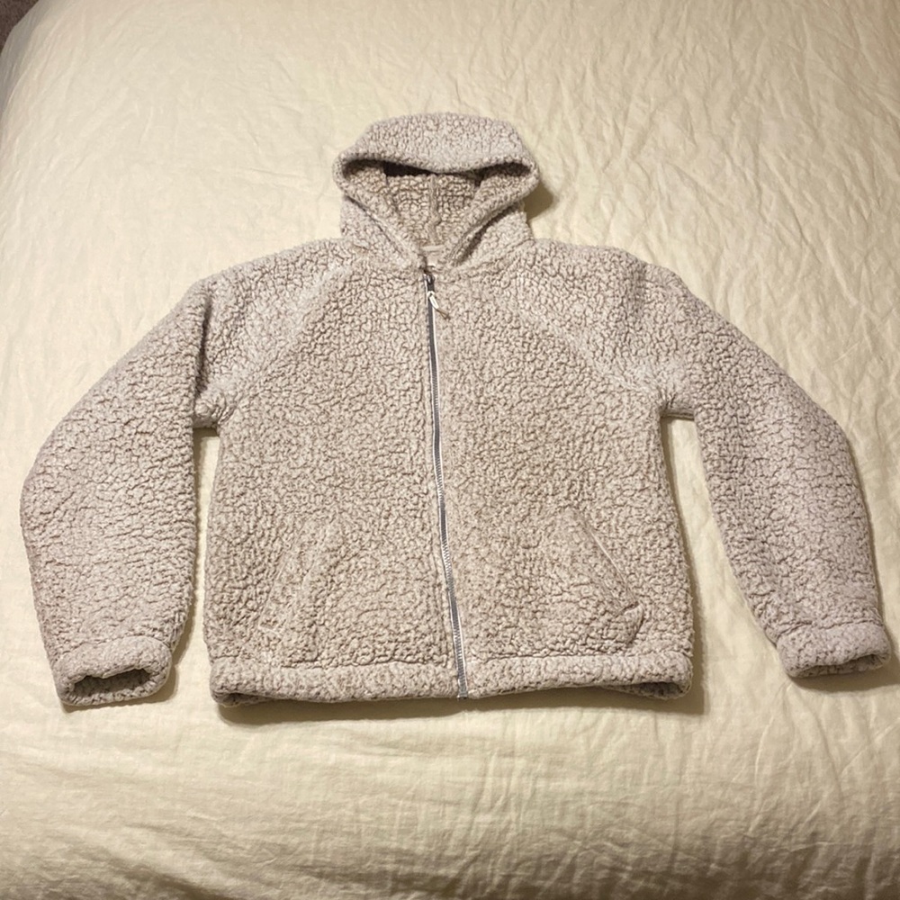 Like new gray fluffy zip up